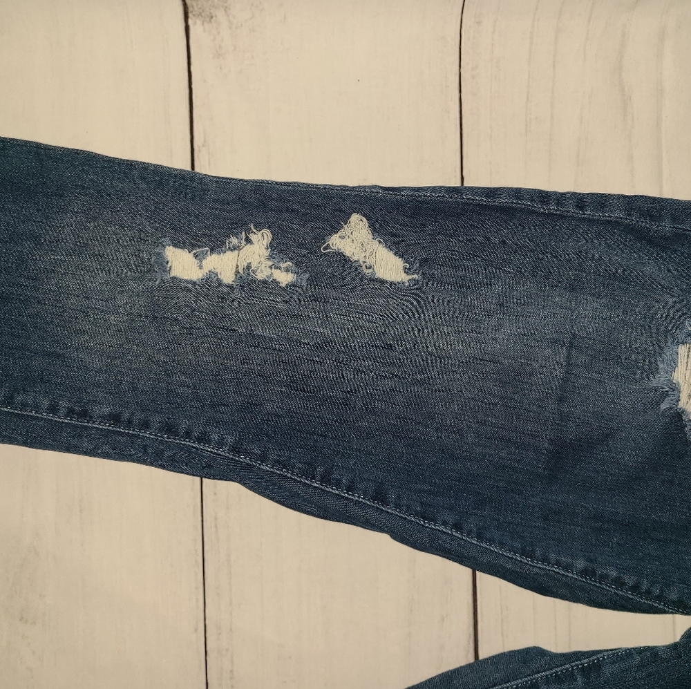 Guess Jeans - Picture 4 of 13